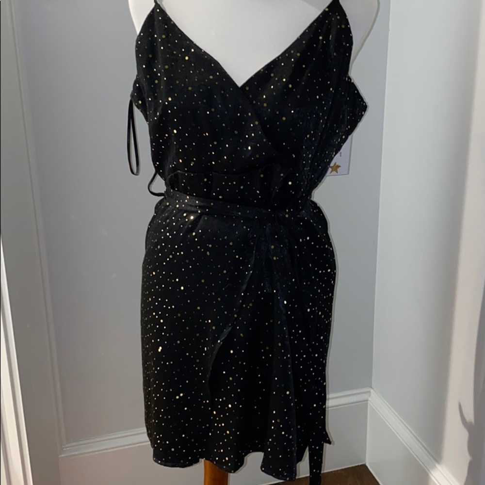 Spaghetti Strap Belted Black Sparkly Dress